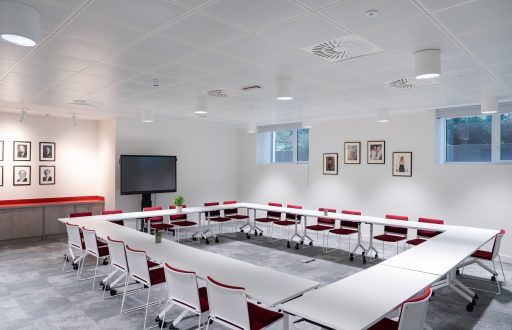 meeting room, smartboard, modern event space