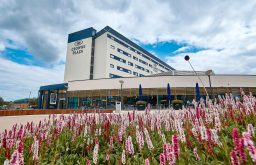 Crowne Plaza Reading East exterior, flower bed